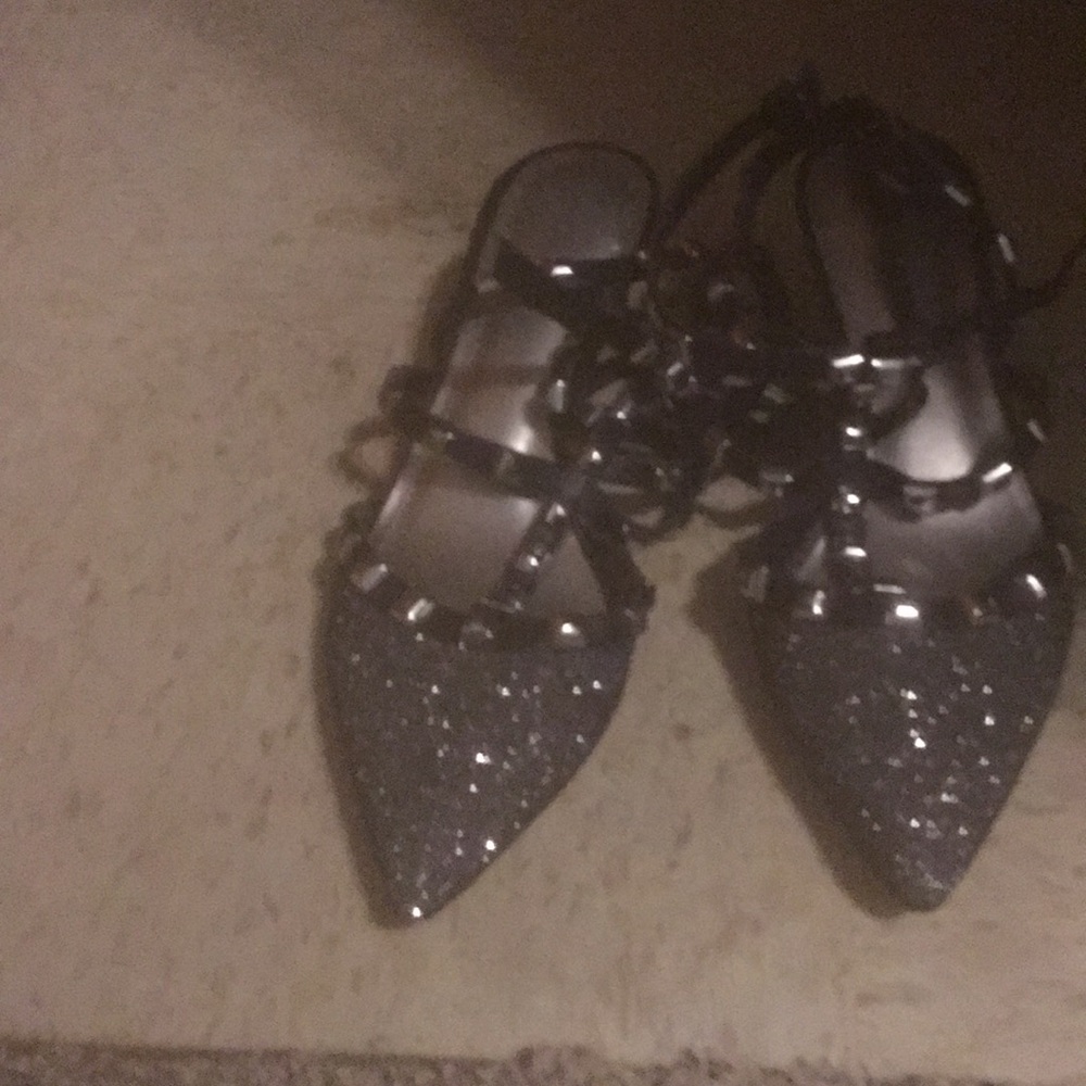 BCBG shoes